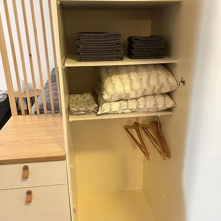 Cozy One-bedroom Near Forest And In Apartmán Tampere